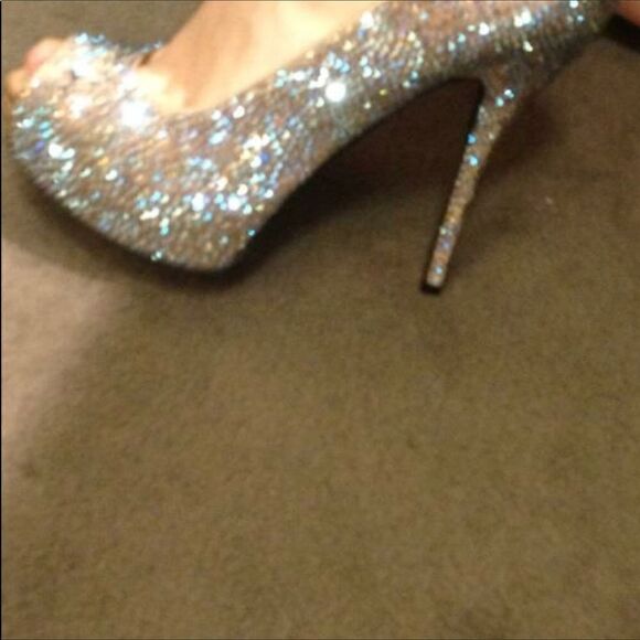 Gucci Heels👠 - Picture 4 of 5